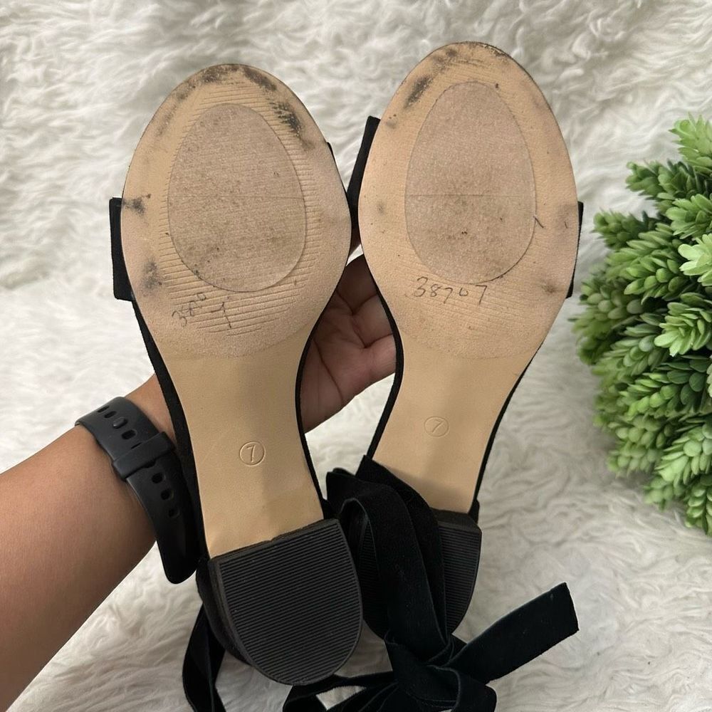 Ann Taylor Loft Black Leather Lace Ankle‎ Strap Sandals size 7M - Picture 7 of 7